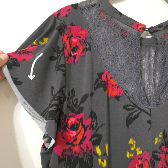 TORRID Studio Knit Lace Inset Short Flutter Sleeve Peplum Top, Dark Floral, 1 1X - Picture 8 of 16